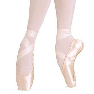 BLOCH European Balance Pointe Shoes